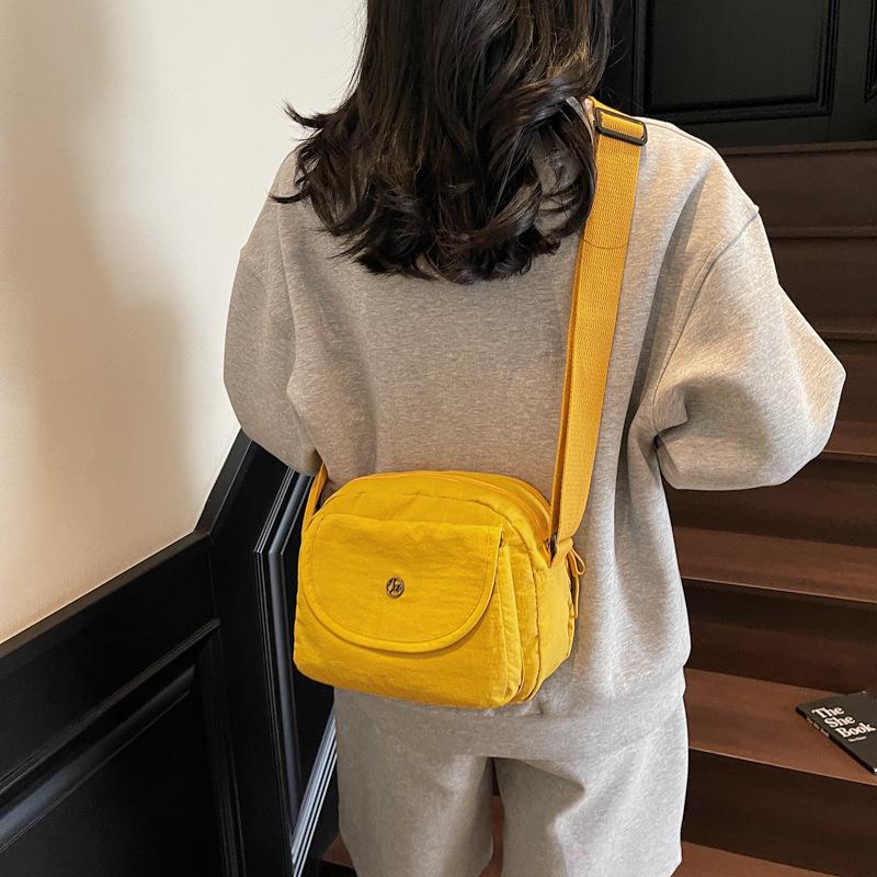 Women's Bag Sports Shoulder Crossbody Bag Lightweight Mobile Phone Bag