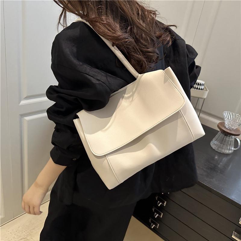 Faux Leather Tote Bag for Women Minimalist Magnetic Closure Shoulder Handbag