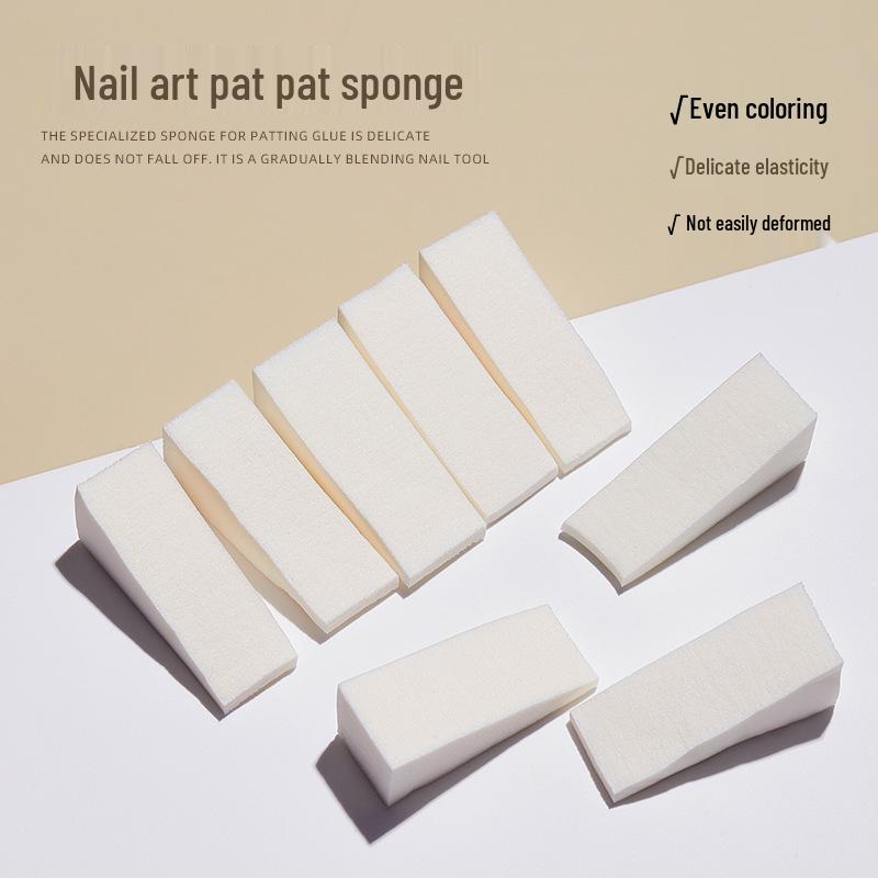 High-Density Triangle Sponge Block for Gradients in Nail Art – No Shedding, Perfect for Blending Glue.
