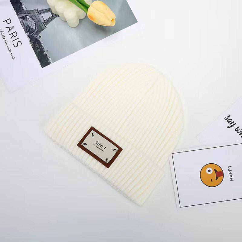 

Вышитый пуловер из трикотажной эластичной шерстяной шапки для мужчин и женщин, повседневная теплая утепленная шапка для защиты ушей от холода и осени One size белый
