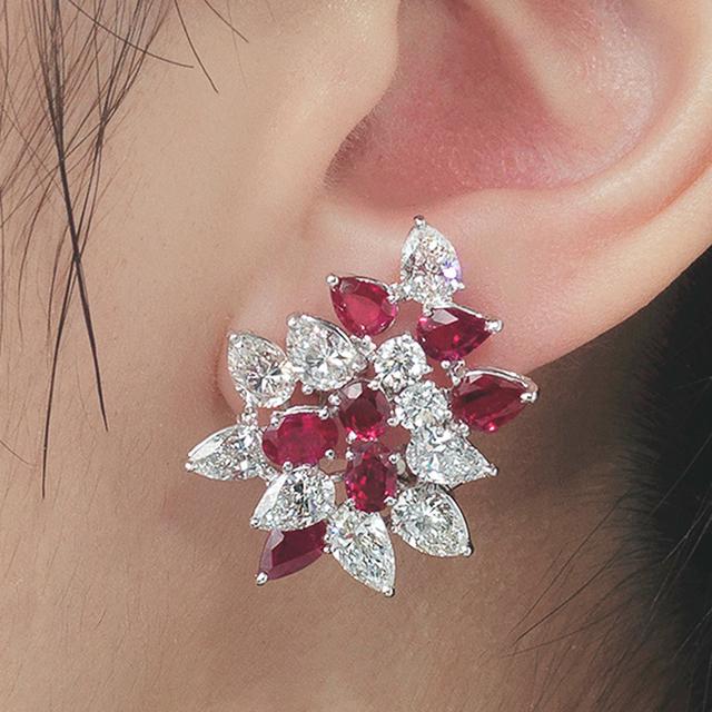 Huitan New Trendy Red Flower Stud Earrings Bridal Wedding Party Earrings Luxury Fashion Women Accessories Birthday Gift