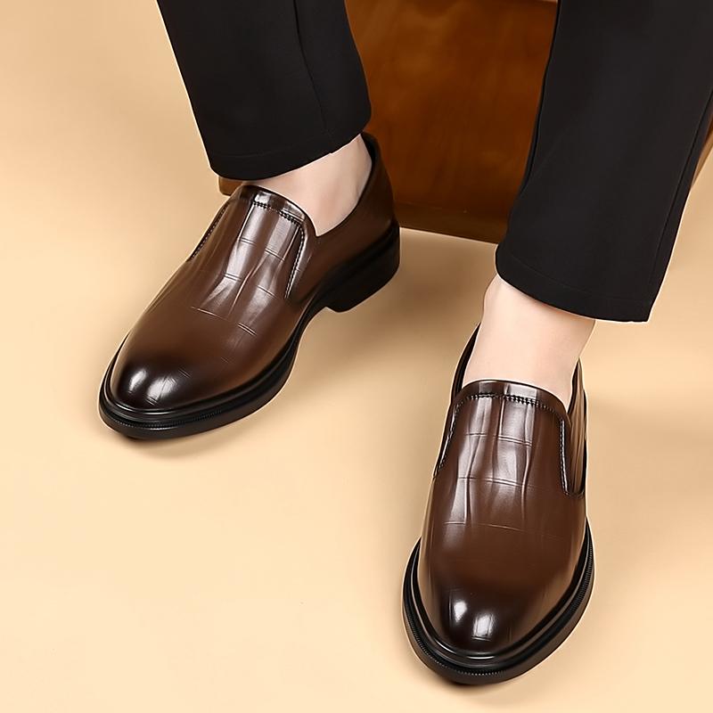Fashion Leather Men's Dress Shoe 2025 New Arrival Slip-on Loafers Men Soft Driving Moccasins High Quality Flats Male Walking Footwear