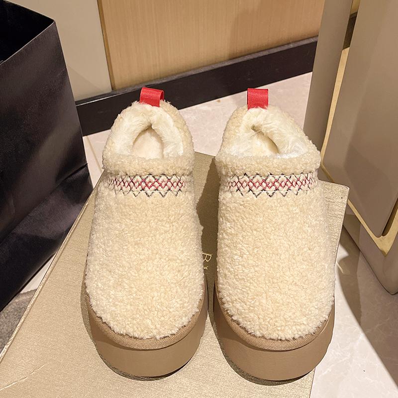 Fashion 2025 Winter New Fleece Warm and Comfortable Platform Snow Cotton Round Toe Fashion Cotton Slippers for Women