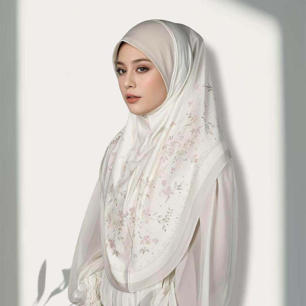 Ethnic Headscarf With Flower Print Design For All Seasons In Polyester Fabric