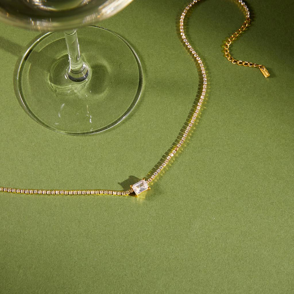 Yori Stainless Steel Golden PVD Zirconia Pendant Necklace Delicate Stainless Steel Daily Wear Arrivals Fashion Jewelry Gift
