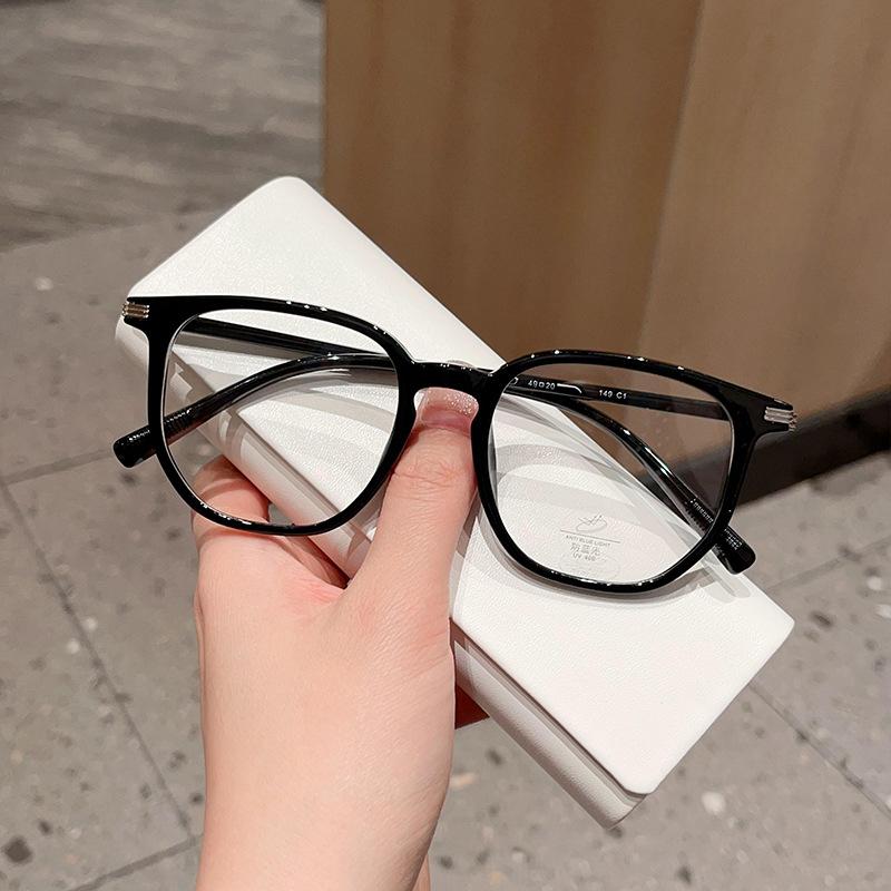 Armação de Óculos Retrô TR90 Preta Lisa Ultraleve de Celebridade da Internet, Oito Pessoas Podem Ser Equipadas com Armações de Óculos de Grau
