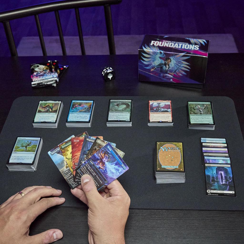 Cumpără The Gathering Foundations Starter Collection Versiune în