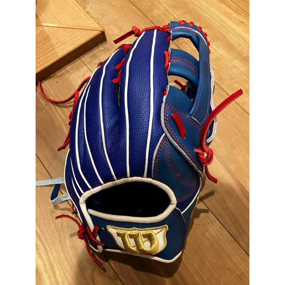 Used Price reduction  Softball baseball gloves for outfielders