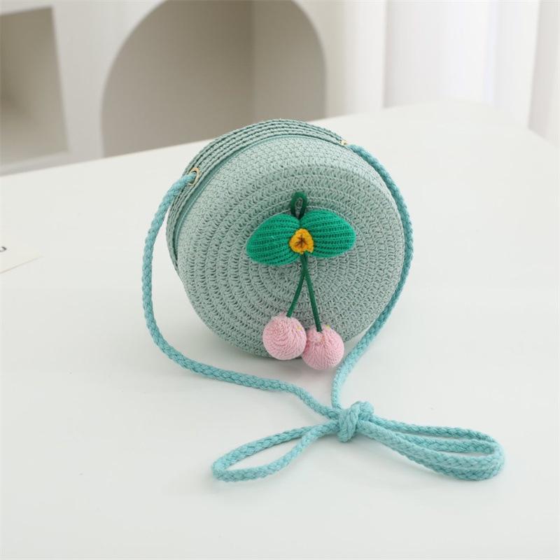 Children's Straw Woven Crossbody Bag - Small Girl's Phone and Coin Purse for Summer Outings and Seaside Trips
