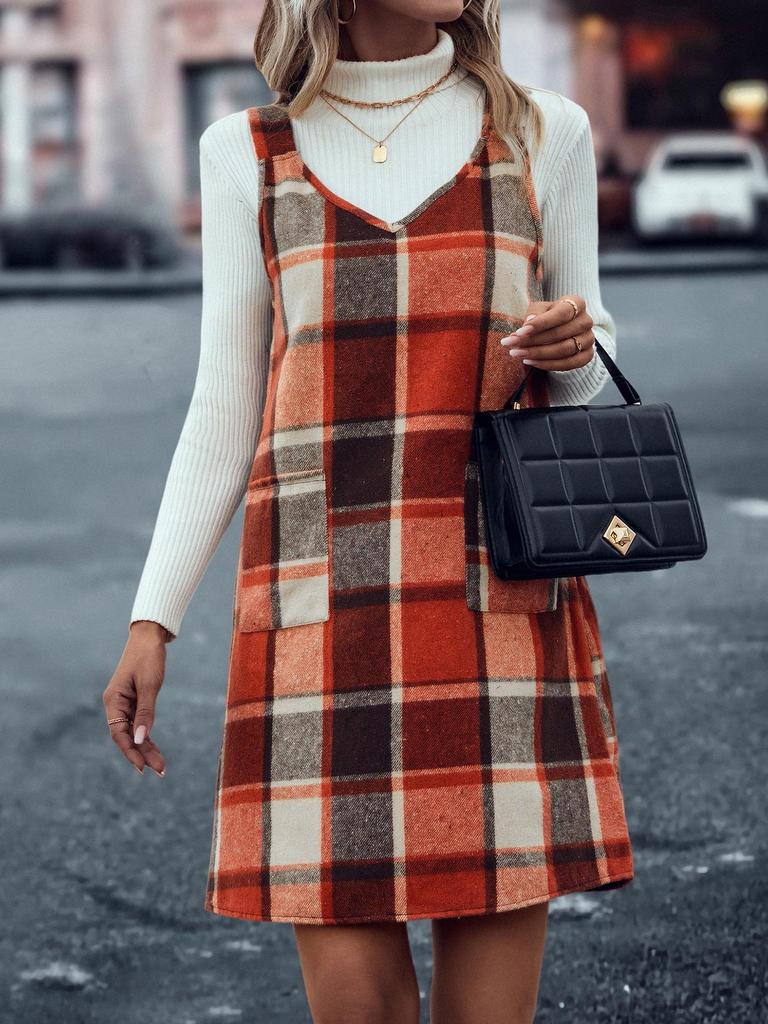 Chic Women's Plaid Suspender Skirt with Pockets – Casual Fashion for Spring and Autumn