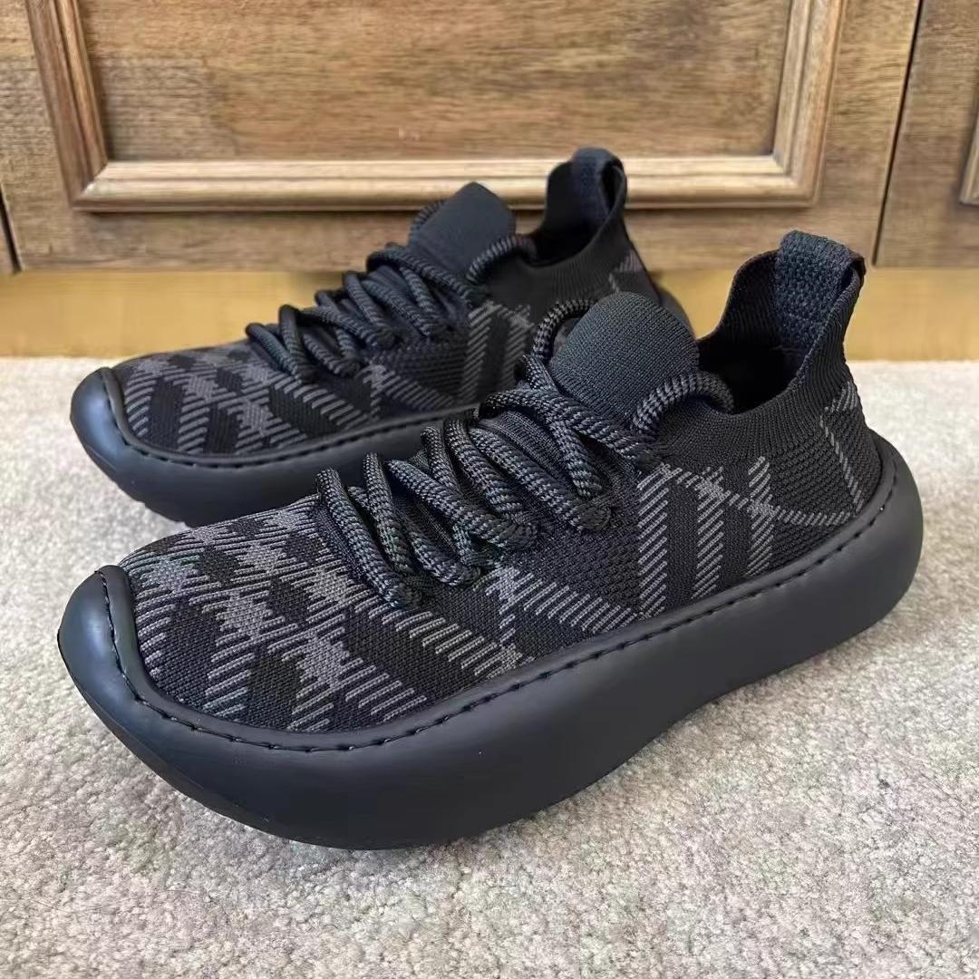 

новая коллекция мужская летняя удобная дышащая спортивная обувь стильные вязаные кроссовки повседневная обувь для скейтборда на шнуровке мужские слипоны 39 чёрный