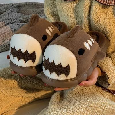 Mode Mignon Requin Pantoufles en Coton pour Femmes Chaudes pour la Maison Pantoufles en Coton pour Hommes Semelle Épaisse Couple Dessin Animé Peluche Plateforme Pantoufles 2024