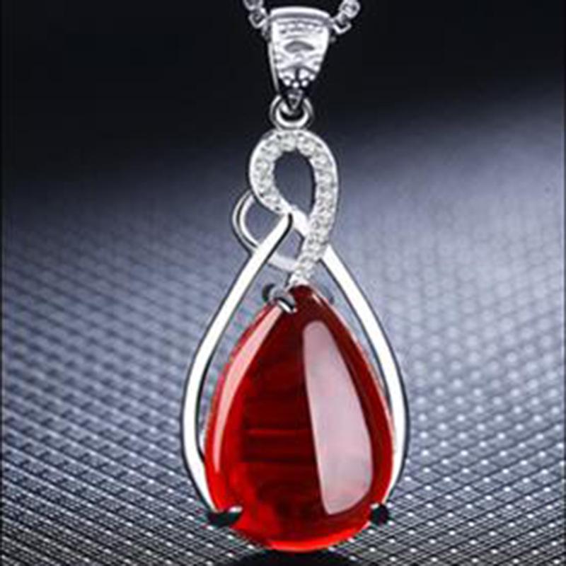 Elegant Copper-Plated Silver Necklace with Imitation Agate Teardrop Pendant and Fashionable Clavicle Chain