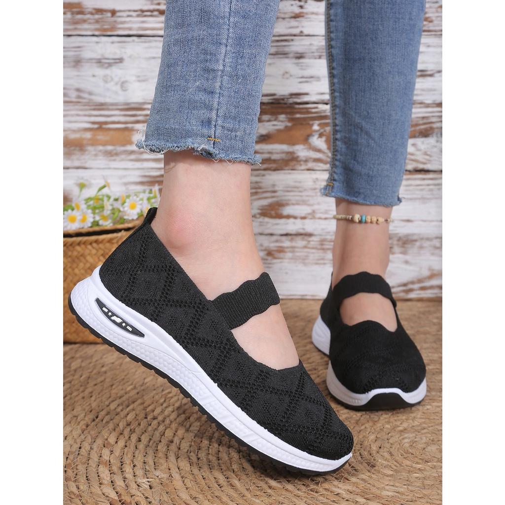 Flyknit Breathable Mom Shoes with Soft Sole, Anti Slip, Middle-aged and Elderly Walking Shoes, Shallow Mouth Single Shoes