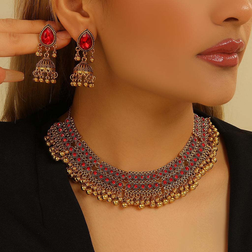 Premium Sense Full Diamond Dinner Necklace Earrings Necklace Set Versatile