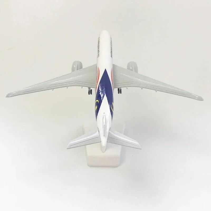 1/400 Scale 20CM Malaysia Airways A350 Aircraft Model Plane Airplane Toy Metal Diecast Planes Model Collection for Children Gifts