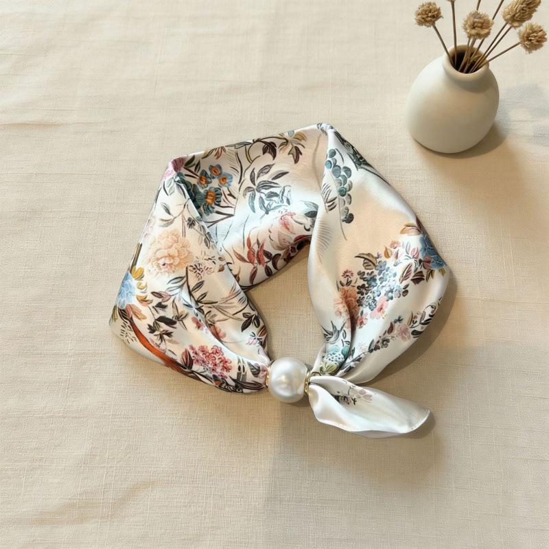 Simulation Silk Satin Temperament Magnetic Suction Small Silk Scarf Women'S Thin Pendant Clavicle Silk Scarf Fashion Versatile Neck Scarf Women