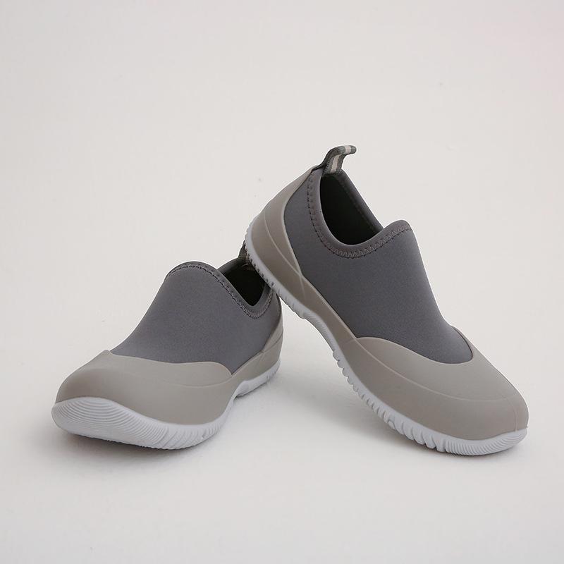 

Men s High-End Low-Top Fashion Lightweight Waterproof Rain Boots - Non-Slip Outdoor Wading Shoes with Short Tubes 275 (size 45) [Runs small]