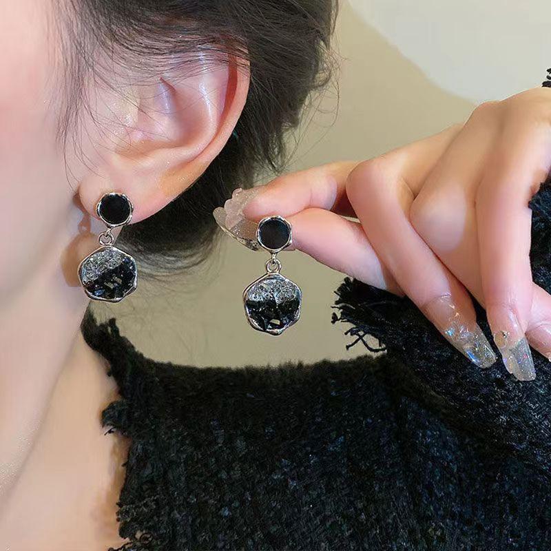 Silver Needle Irregular Crystal Geometric Earrings Light Luxury Niche Temperament Earrings Cold Style Fashion Versatile Earrings