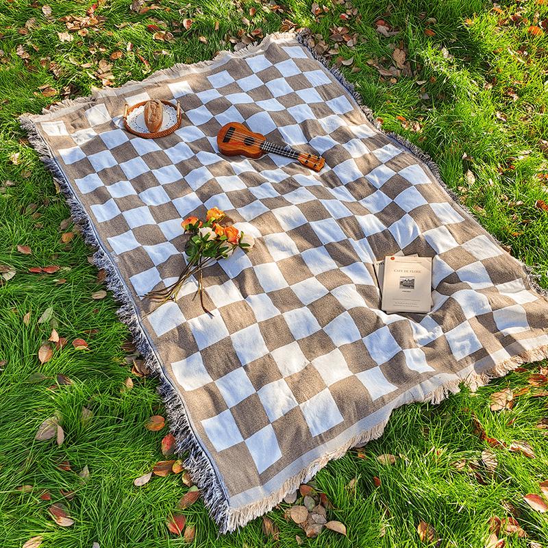 

American Style Outdoor Picnic & Camping Mat/Tablecloth 130x180cm