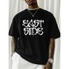 Extragroßes Schwarzes T-Shirt mit Auffälligem Weißem EAST SIDE Aufdruck im Graffiti-Stil, Ideal für Liebhaber von Urbaner Mode Und Street Style