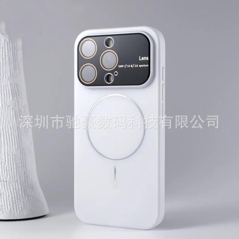 Large window and thin ring magnetic attraction, suitable for iPhone17promax matte mobile phone case, Apple 16 lens all-inclusive PC case.
