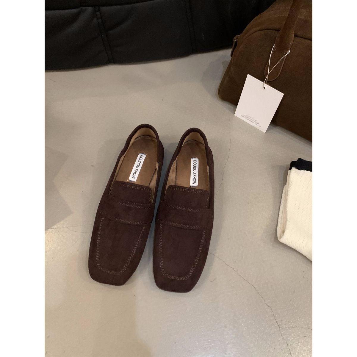 

Flat-bottomed retro suede loafers, black single shoes, women s shoes 2025 new autumn and winter soft-soled velvet small leather shoes 40 коричневый