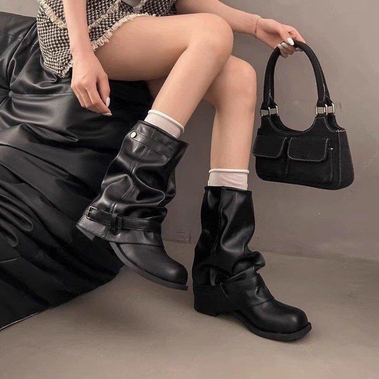 Western cowboy boots women's 2025 summer new pleated pile black round head retro leather thick heel knight boots women
