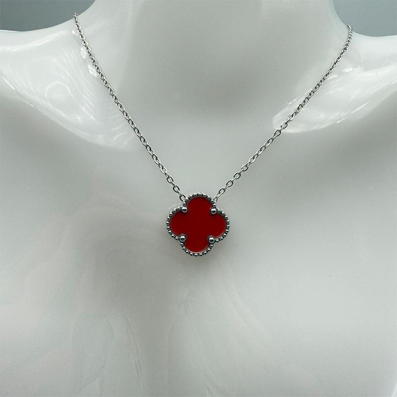 Temperament Socialite Lucky Four-leaf Clover Titanium Steel Necklace Female Internet Celebrity Light Luxury Five-flower Clavicle Ladies Necklace