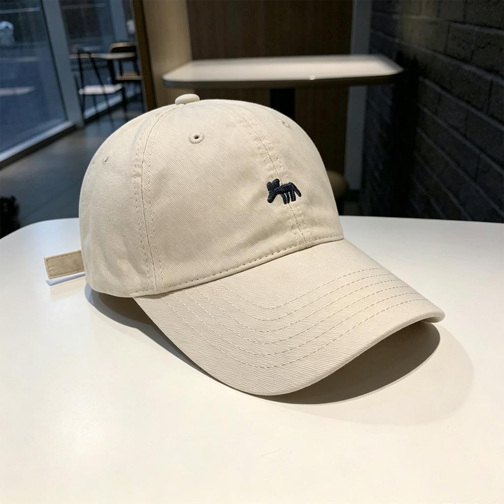 Japanese and Korean animal pattern embroidered versatile soft top baseball cap casual fashion men's and women's embroidered cap
