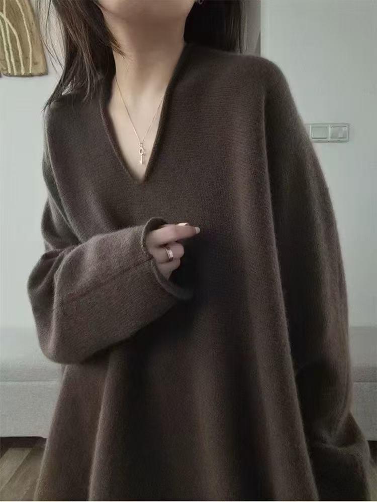 Retro Style V-neck 100% Wool Mid-length Sweater - Soft Cashmere Base Layer for Autumn/Winter