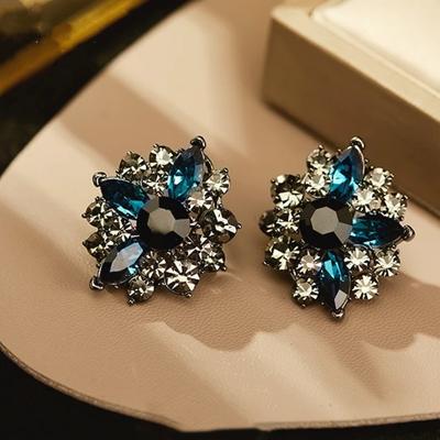 Náušnice pecky ve stylu dvora s květinami z diamantů, středověké vintage temperamentní náušnice, lehký luxus, vysoký smysl, personalizované náušnice