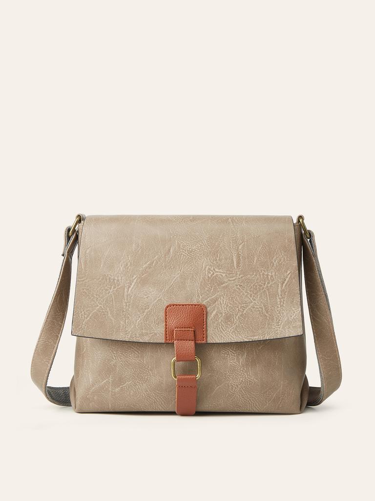 Today's popular bags, new largecapacity trendy texture fashionable retro shoulder bag messenger bag commuter bag
