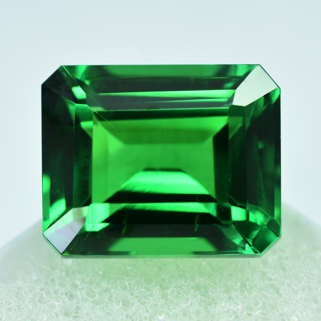 Flawless Ceylon Tsavorite Green Garnet 9 Ct Loose Emerald Excellent Cut Gemstone