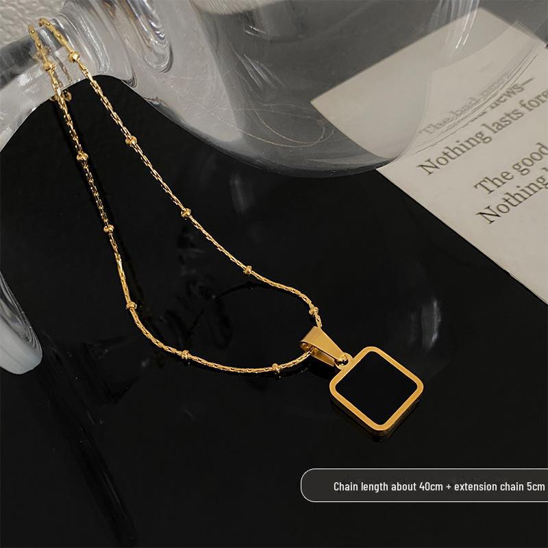 

Модне жіноче намисто з титанової сталі 2025 року: Розкішний, стійкий до вицвітання, універсальний ланцюжок для ключиць, ідеально підходить для светрів.