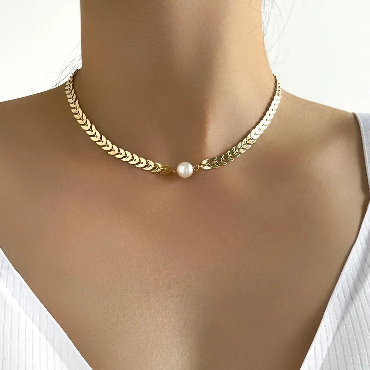

Planet Universe Colorful Saturn Zircon Necklace for Women Personalized Fashion Daily Accessories Party Zircon Birthday Gifts