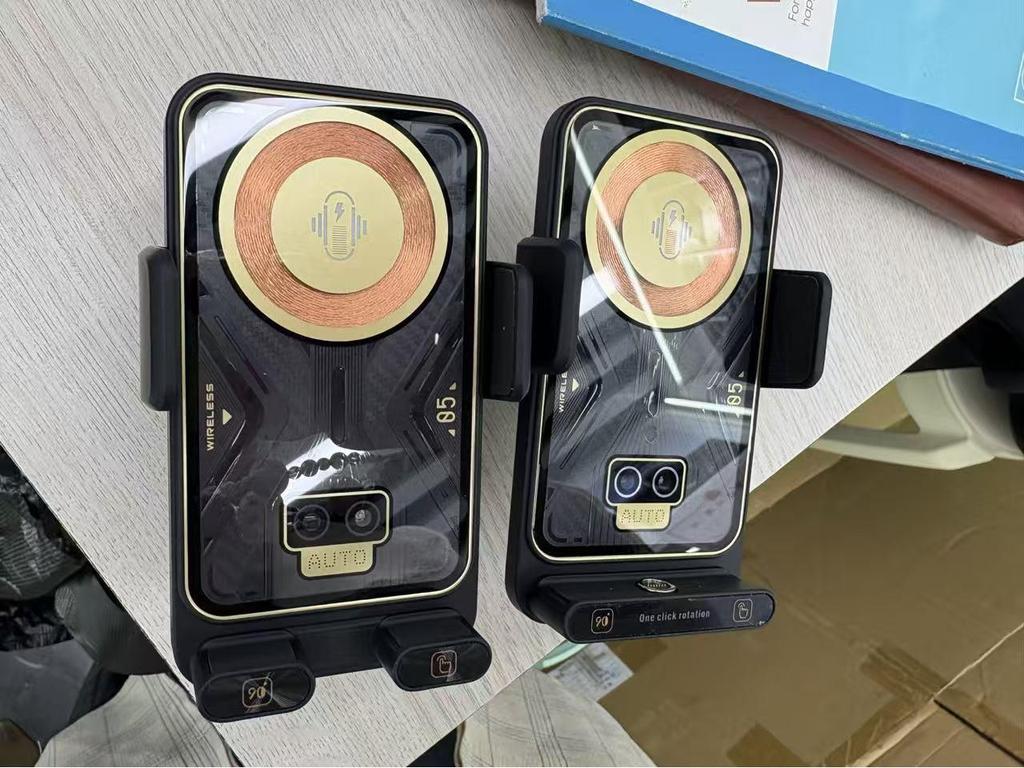 Magnetic Air Vent Car Phone Holder with 15W Wireless Fast Charging and Swivel Navigation