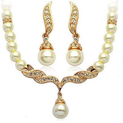 Set Collana e Orecchini in Lega Diamante e Perla