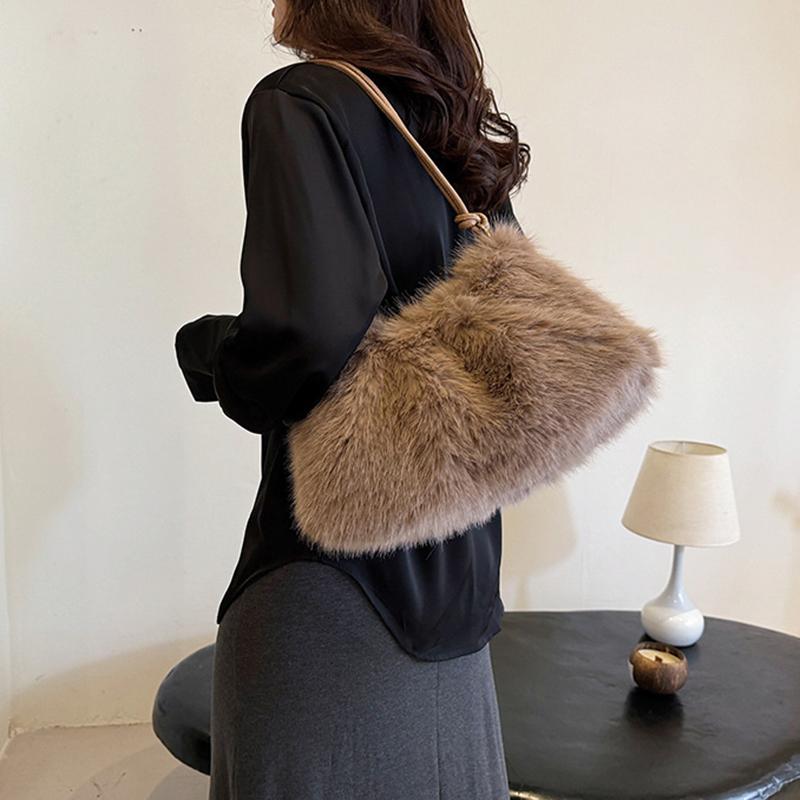 Luxury Furry Shoulder Bag Solid Color Soft Tote Bag Large Capacity Fluffy Clutch Bag