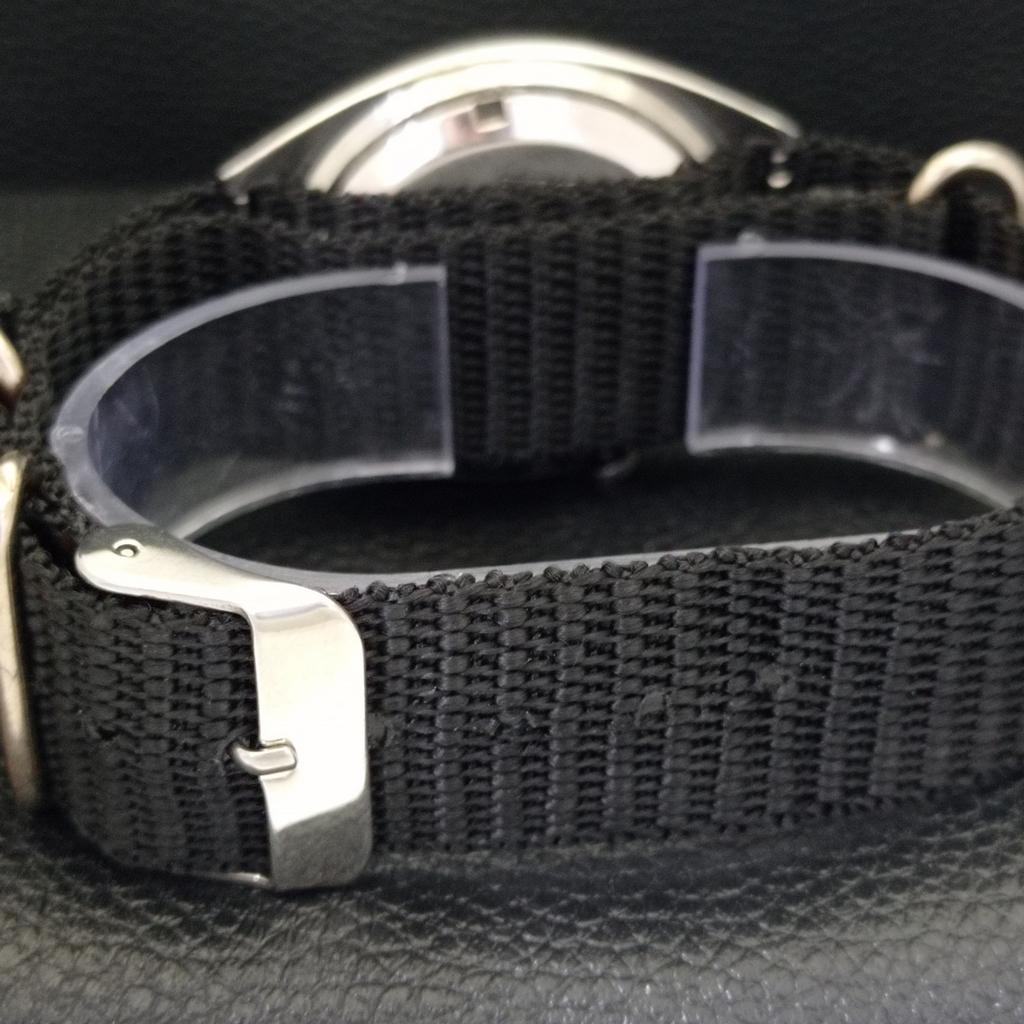 AUTOMATIC VINTAGE SEIKO 5 JAPAN 7019A MENS GOLDEN COLOR DIAL WATCH A702617-1 R209-a702617