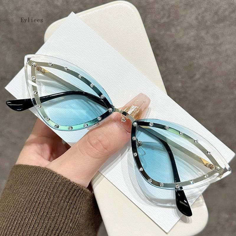

New Cat Eye Shaped Diamond Studded Sunglasses Personalized And Trendy Outdoor Sunglasses Sunscreen Party Metal Eyeglass Legs