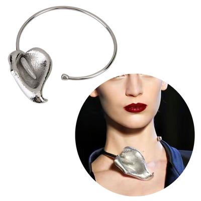 Overdreven Geplooide Metalen Open Choker Ketting Stijlvolle Metalen Bloem Choker Ketting Dames Feest Nekketting Accessoire