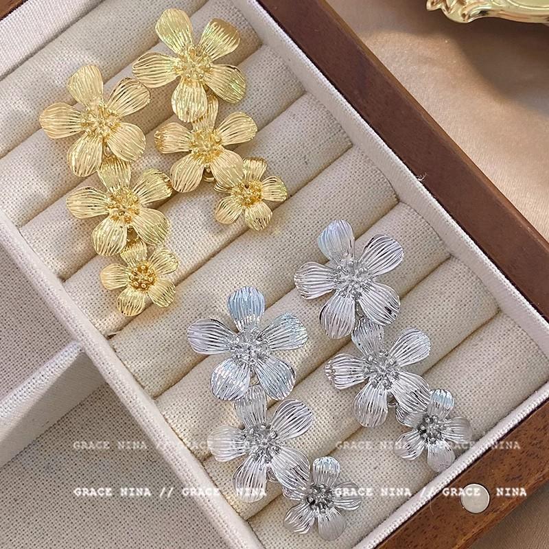 Retro Gold Flower Fringed Earrings Exaggerated Temperament Stud Earrings Women's Earrings