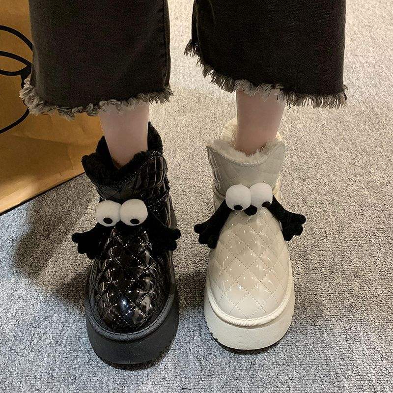 Cute cartoon warm thickened velvet snow boots women's winter new Korean version versatile thick-soled muffin short boots
