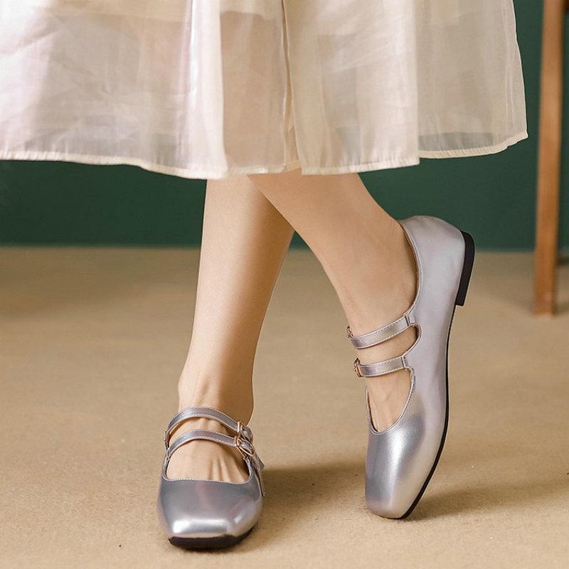 Fashion Flat Shoes Women's 2025 Spring Autumn Retro Shallow Patent Leather Red Mary Jane Shoes Large Size 42 43 44 Women's Shoes