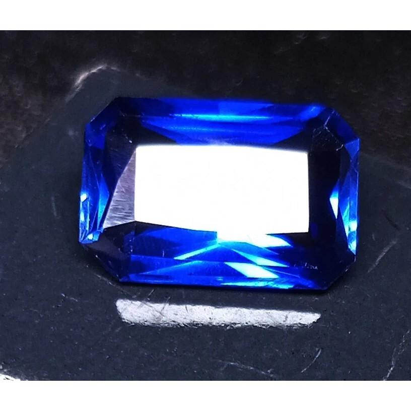 Emerald Cut Natural Blue Sapphire 8.30 Ct Flawless Certified Loose Gemstone