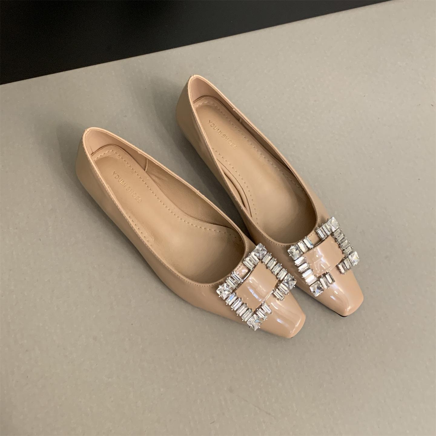 

Французские ретро туфли с квадратным носком, открытым верхом и толстым каблуком, женские, новые 2025, с темпераментной пряжкой со стразами, нишевые рабочие туфли для делового стиля 39