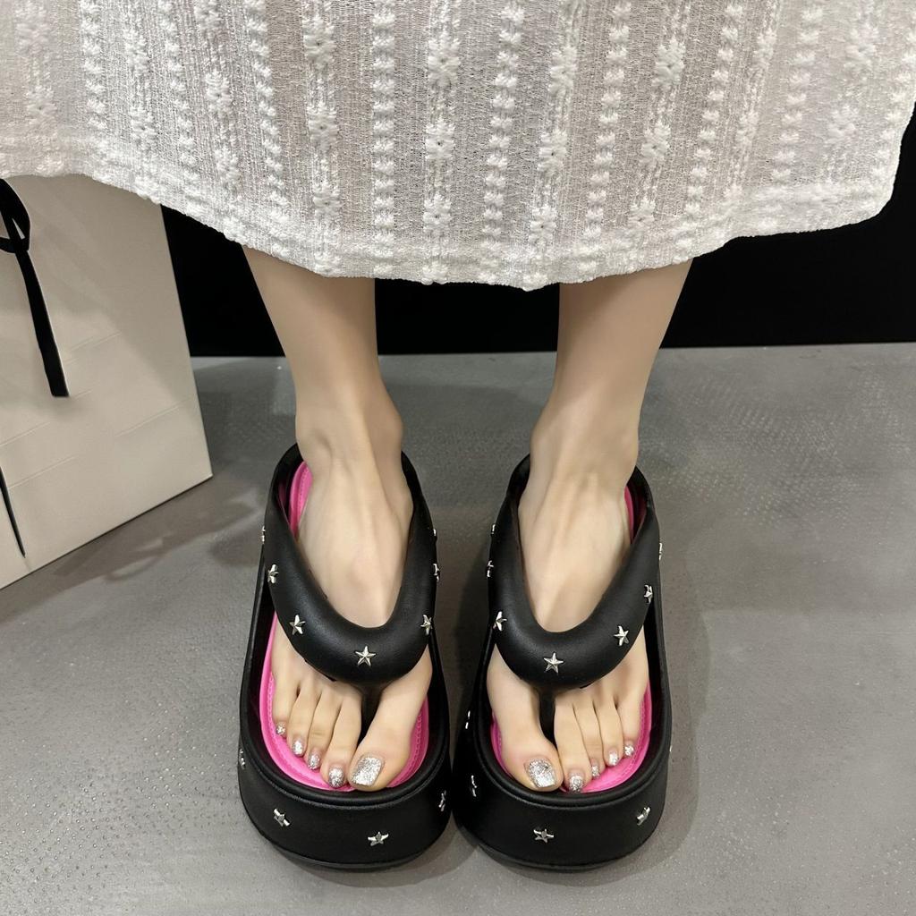 Thick-soled Flip-flops Women's Fashion Versatile Casual Pinch Feet Small Cool Slippers Women's 2025 New Summer Wear