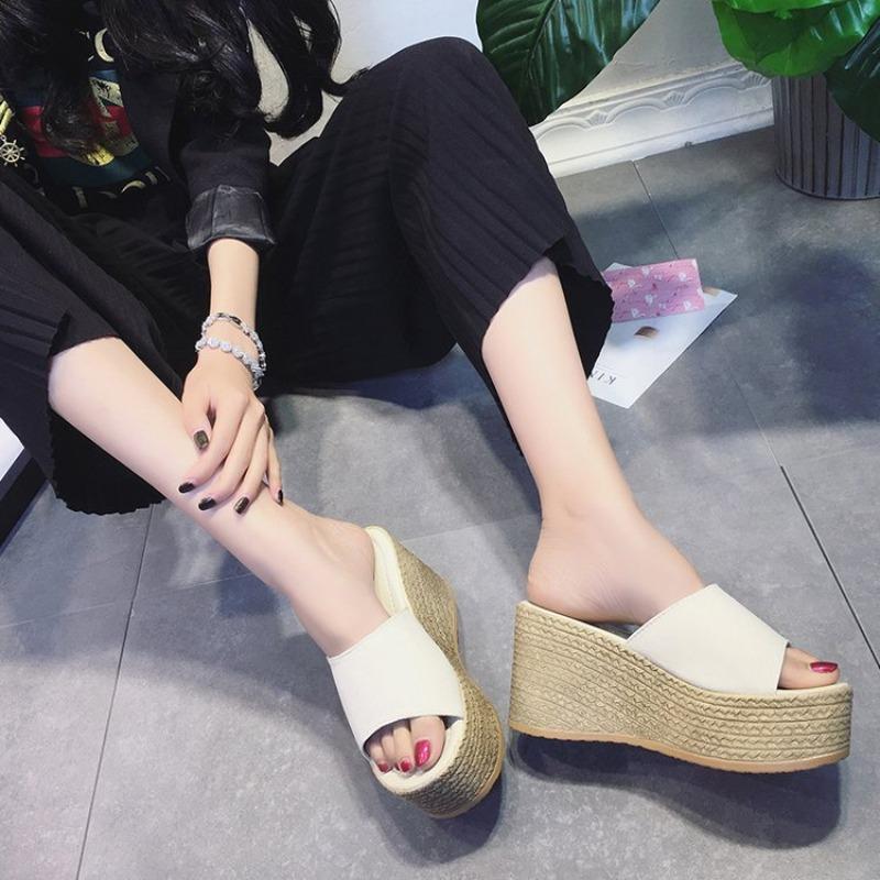 Women's sandals summer new thick-soled muffin fish mouth wedge heel women's shoes versatile casual one-word cool slippers
