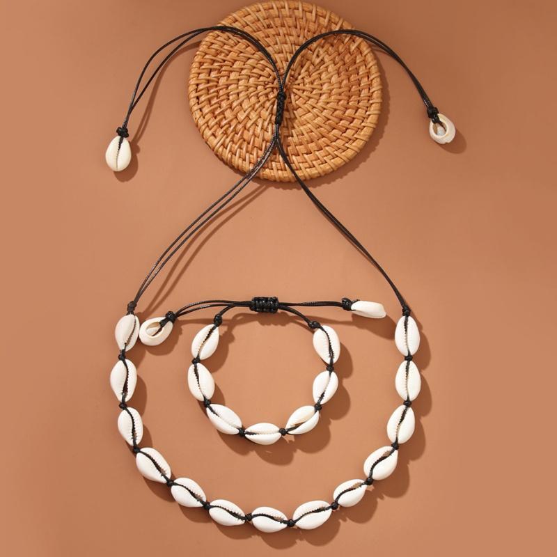 New Fashion handmade Braided Shell Necklace Bracelet Jewelry Set for Women Bohemian Beach Resort style Vocation Jewelry Gift